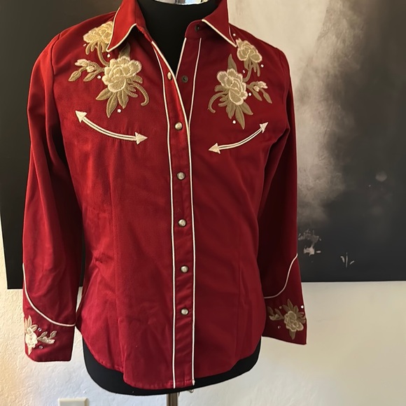 Scully Red Women's Western Shirt - Picture 1 of 9
